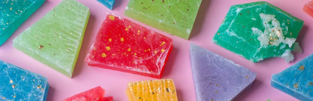 Silky Gem: Turning Resilience and Tradition into Social Sales